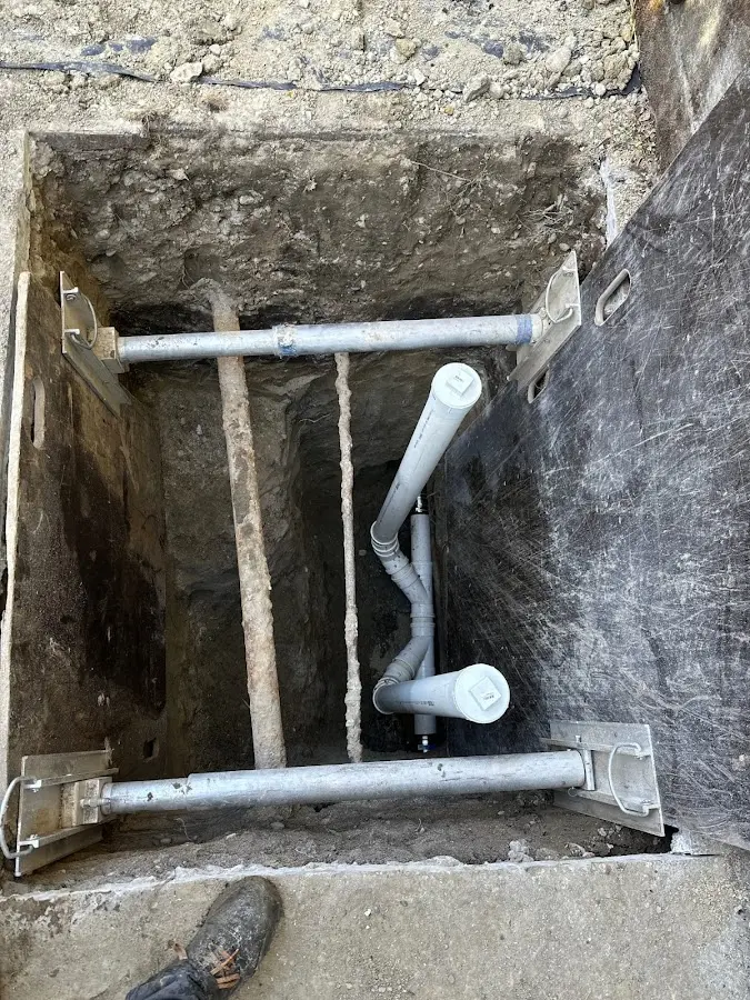 Experienced plumber completing Gas Line Repair work in Rosita
